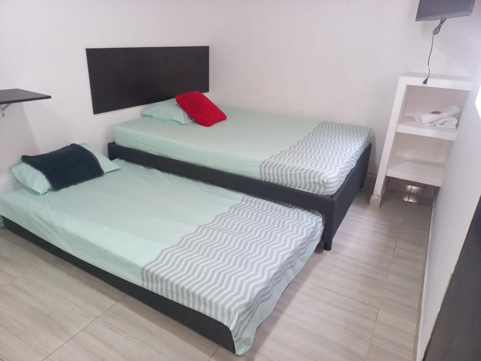 Apartaestudios El Jardin 2 كالي الغرفة الصورة